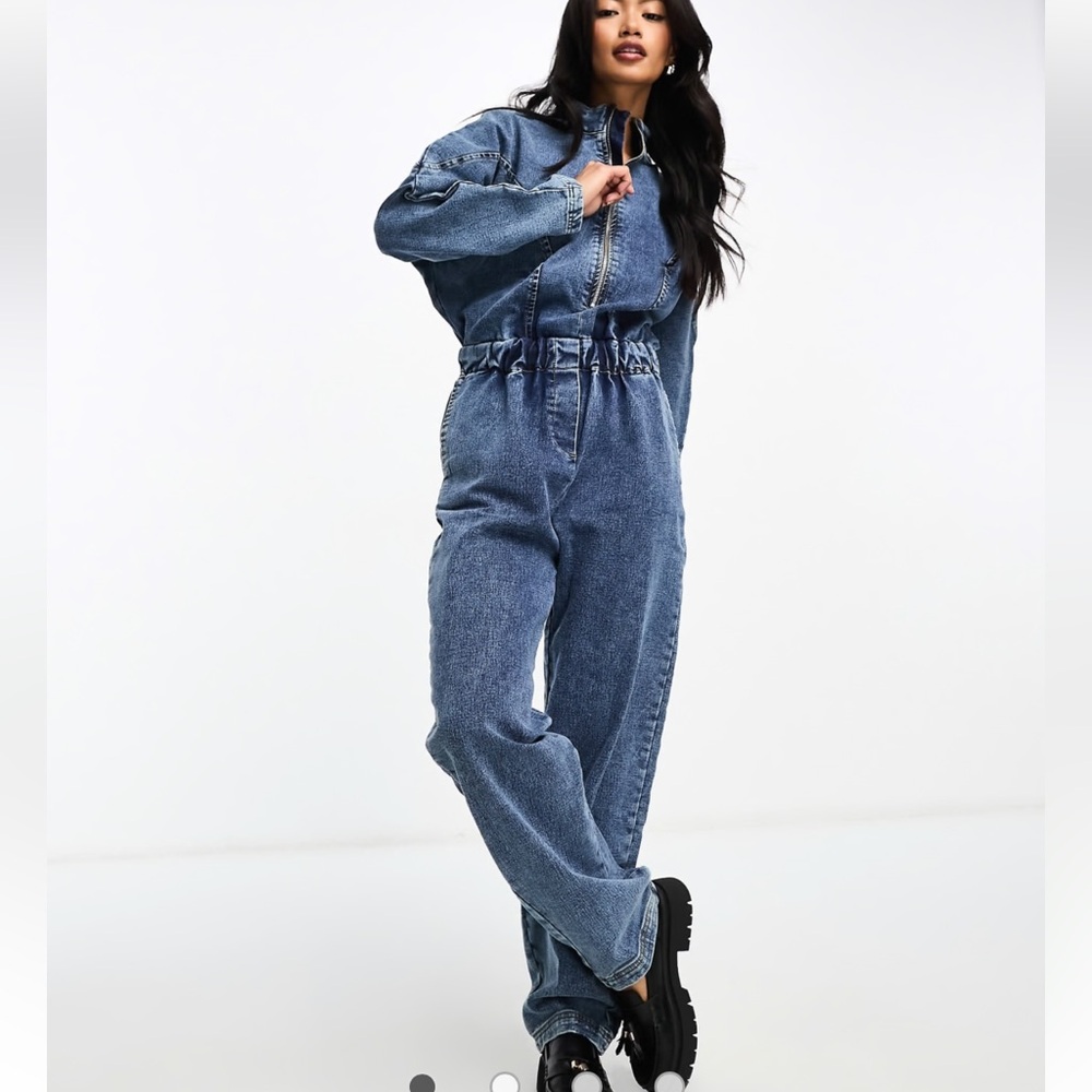 ASOS Women's Classic Blue Denim Overalls Straight Leg Medium Wash 6 Jumpsuit NEW